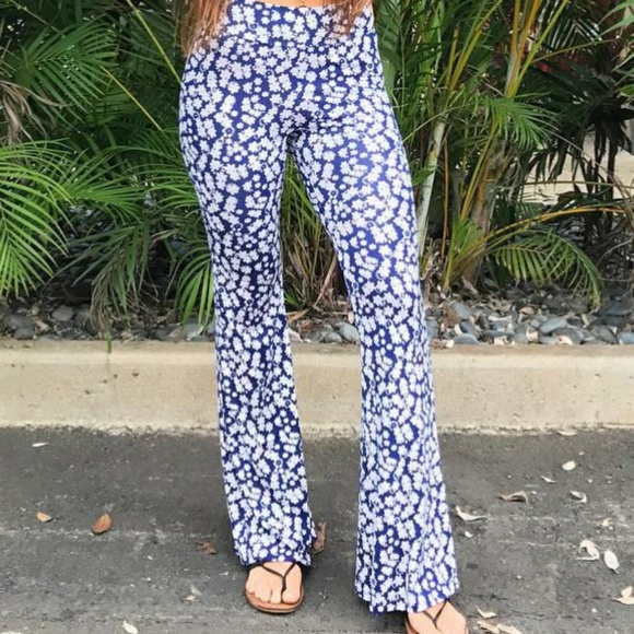 ✨️HP✨️ Fighting🤼 Eel Pant Reed in Daisy🌼 Print - Picture 6 of 6